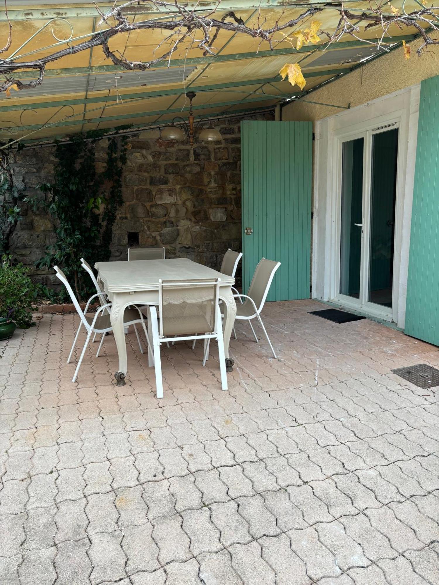 La Cigaliere 1 Charmant T1 Bis Avec Terrasse Dans Villa Sollies-Ville Exterior foto